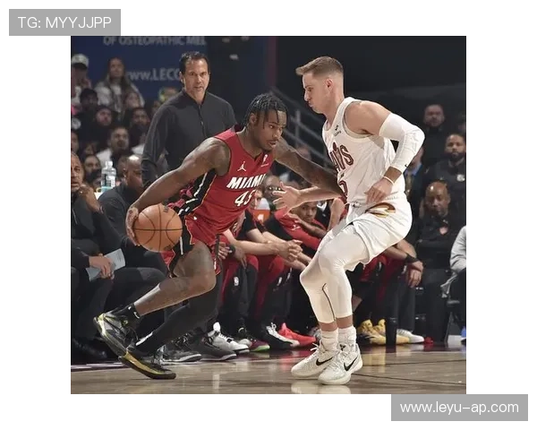 _热火队防守残酷，击退对手反扑_，热火队联防