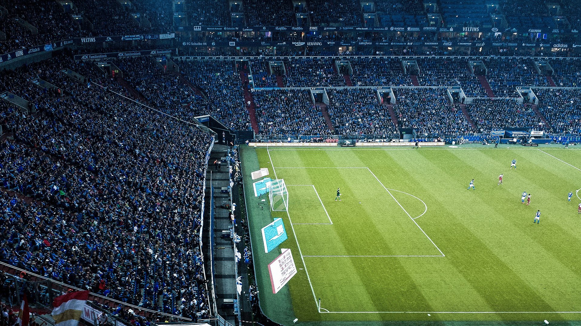 科贝特稳扎稳打掌控全场节奏，科特贝德